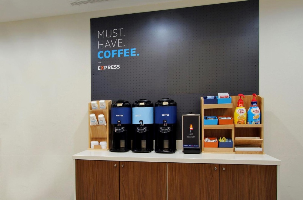 Holiday Inn Express Baton Rouge North Main image